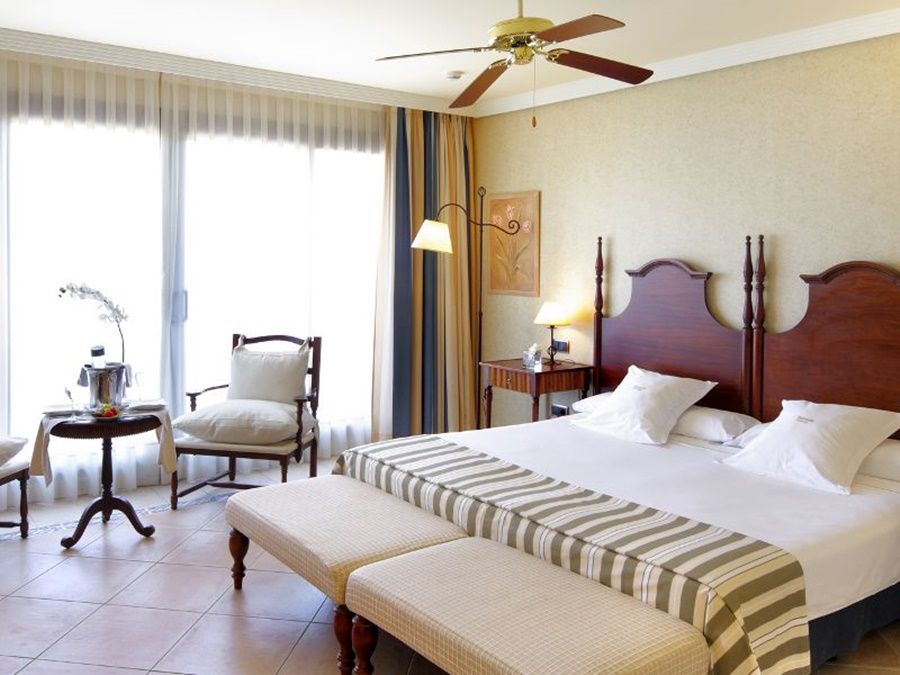 Barcelo 4*